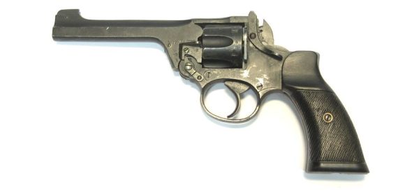 Enfield_N2_Commando_ZF65xx_82549659236e5757294c5982948ad2c5.jpg Enfield N°2 Commando calibre .38 SW