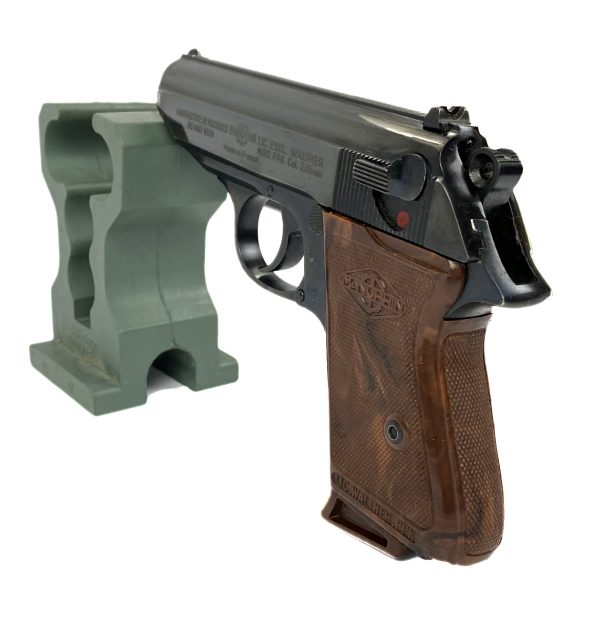 R6-081-WALTHER-MANURHIN-PPK-NC2B0-190868-CAL-7.6BR-1-2.jpeg WALTHER MANURHIN PPK calibre 7,65 BROWNING 32 ACP