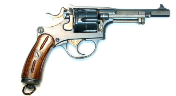 Revolver_ordo_1882_212xx_2_b2a53c271ad008fd321132e8d3ef8d5a-3.jpg Revolver d'Ordonnance 1882 Waffenfabrik 3ème VARIANTE