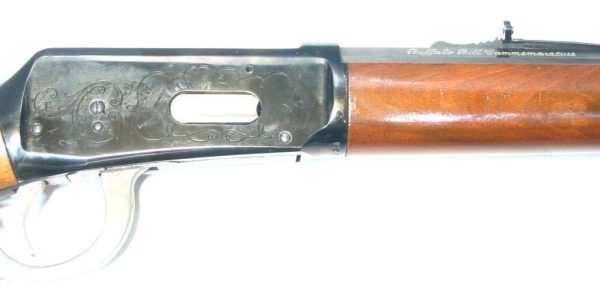 Winchester_Commemo_Buffalo_Bill_2_cc21b187065032f238d0e324788bb8fa-3.jpg Winchester Commemorative "Buffalo Bill" calibre 30-30