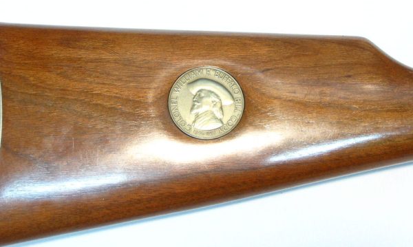Winchester_Commemo_Buffalo_Bill_3_43ffe8a8d4c2cf7bb2974c984ac3102d-3.jpg Winchester Commemorative "Buffalo Bill" calibre 30-30